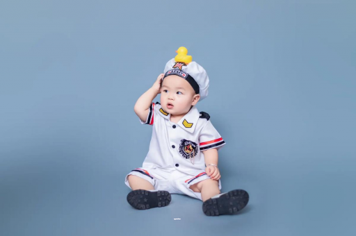 五指山确诊孕妇诞下三胞胎